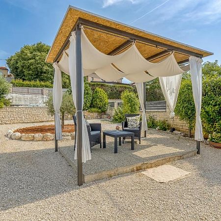 Cottage Nilda I Musalez エクステリア 写真