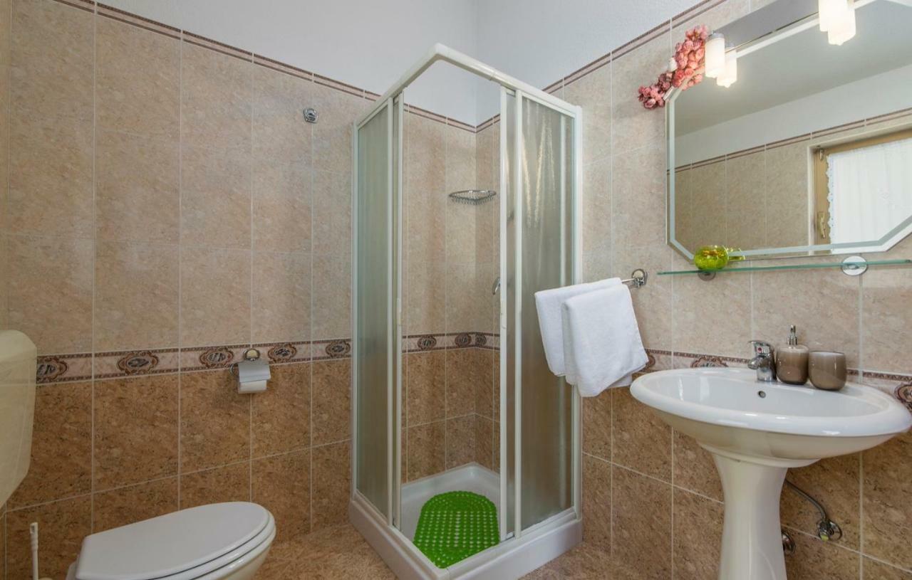 Cottage Nilda I Musalez エクステリア 写真
